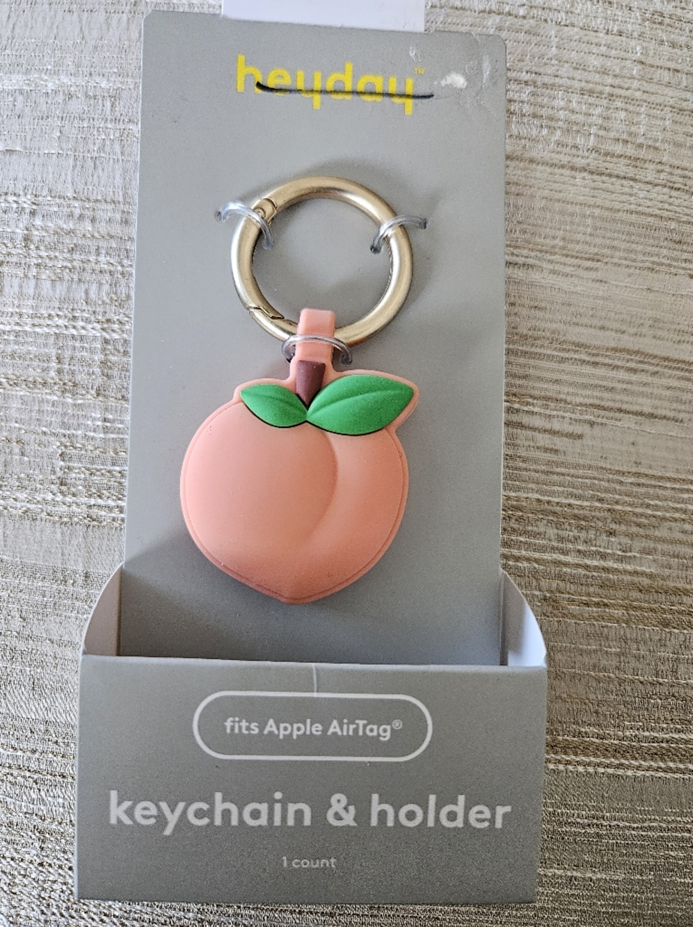 Cute Peach AirTag Holder Keychain Heyday Apple AirTag Case